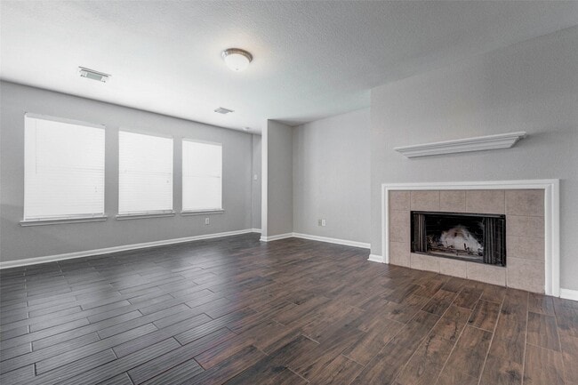 Building Photo - 9307 Grove Haven Dr