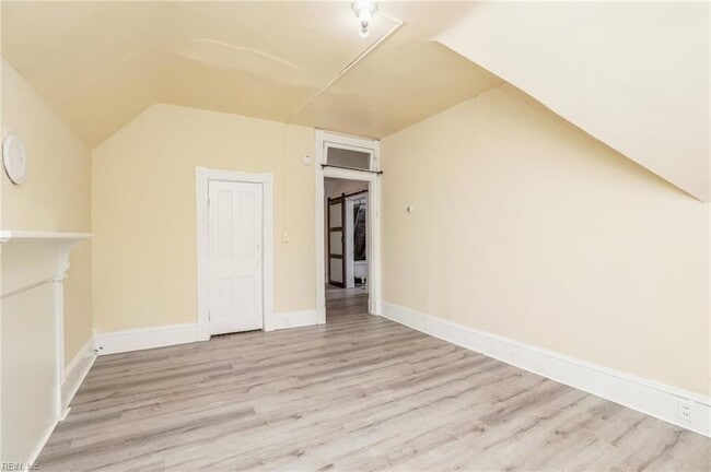 Building Photo - 146 Florida Ave