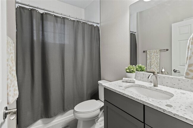 Building Photo - 4580 Shoreleaf Lp