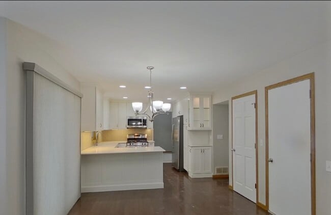 Building Photo - Move In Ready.