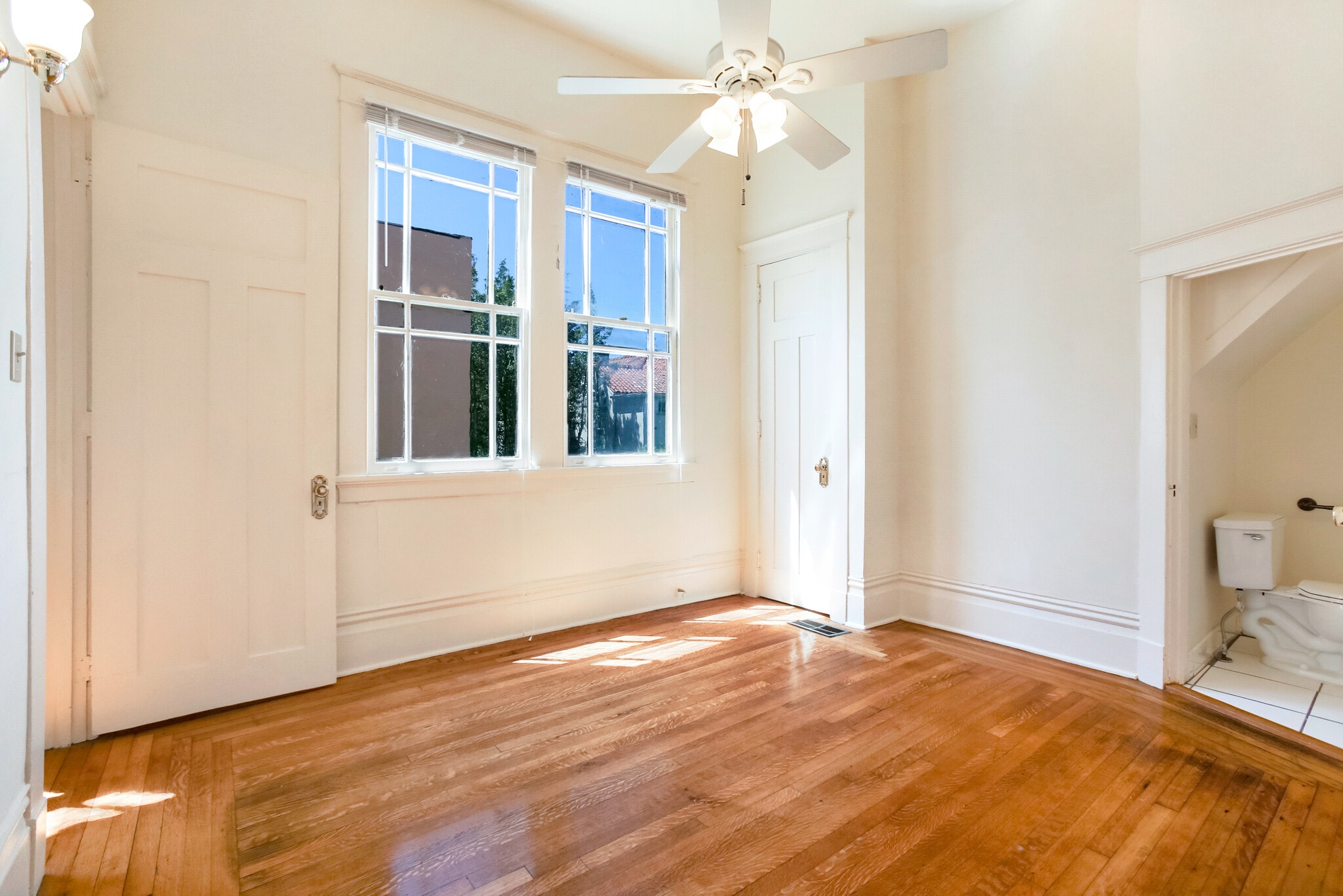 Building Photo - 3618 Napoleon Ave