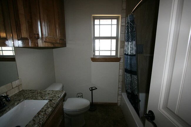 Building Photo - 1502 Scenic Ridge