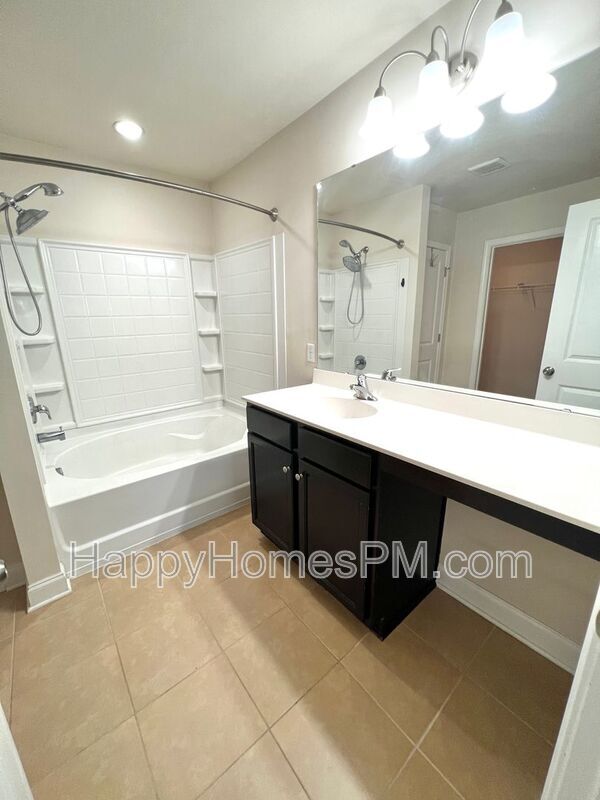 Building Photo - 1708 Restoration Ct
