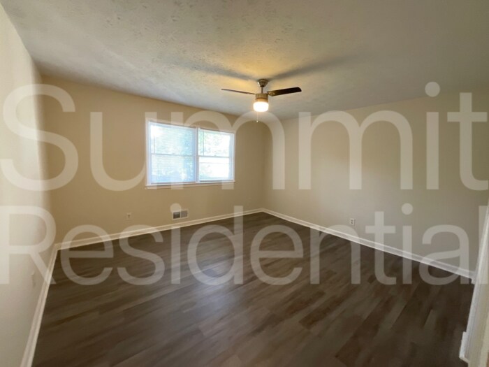 Building Photo - 2784 Coventry Green SE