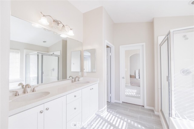 Building Photo - 920 Sawtooth Dr