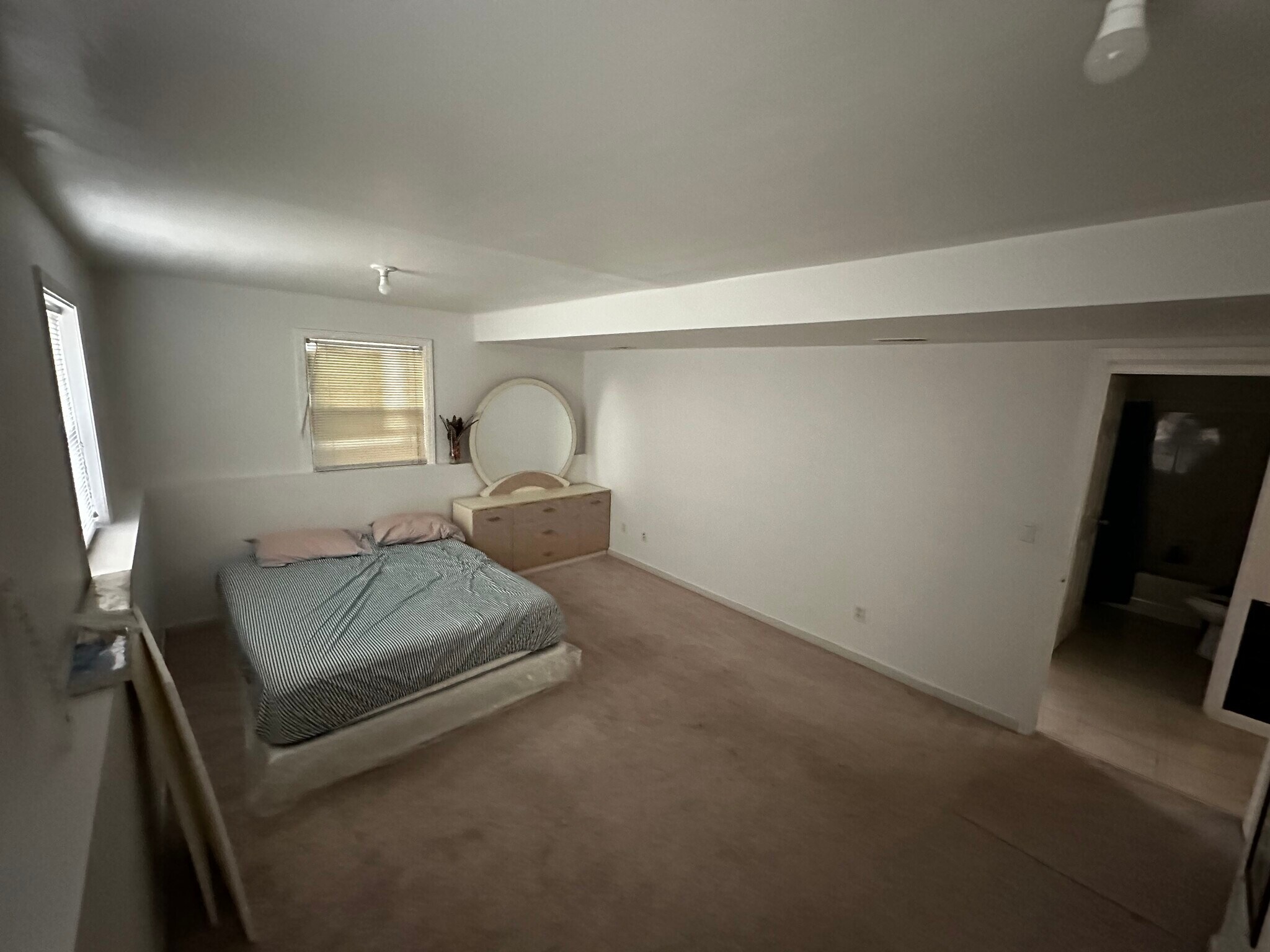 Building Photo - 4438 Morningside Dr SE