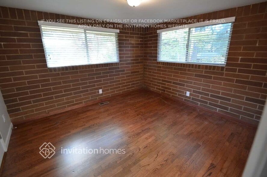 Building Photo - 14435 183rd Ave SE