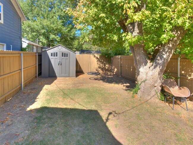 Building Photo - 4101 N Hammond Ave