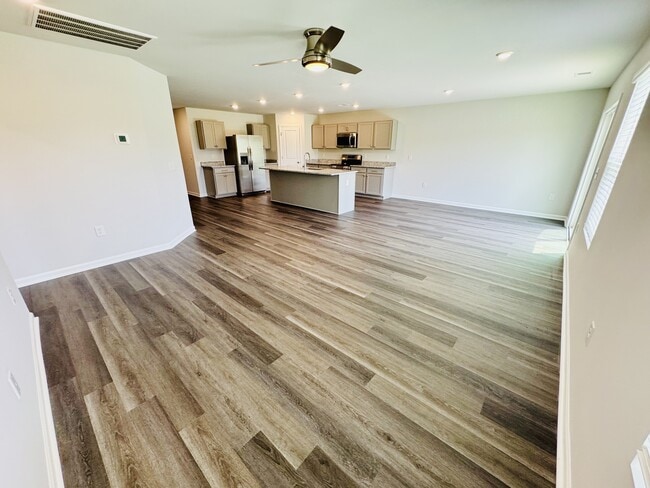 Building Photo - 809 Rivas Ct