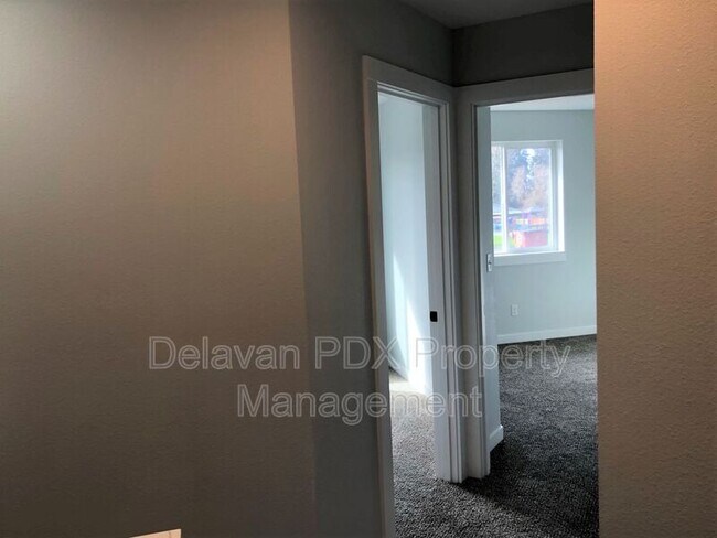 Building Photo - 1396 Kimber Ct
