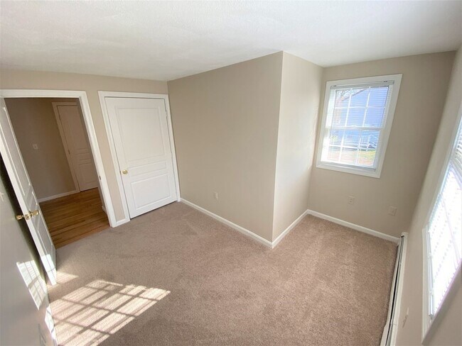 Building Photo - 15 Appaloosa Dr