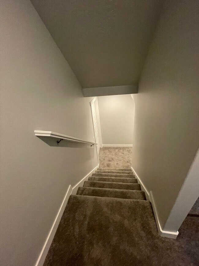 Building Photo - Fantastic GORGEOUS Home!