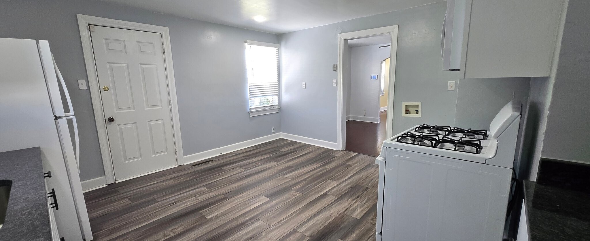 Building Photo - 818 Coolidge St