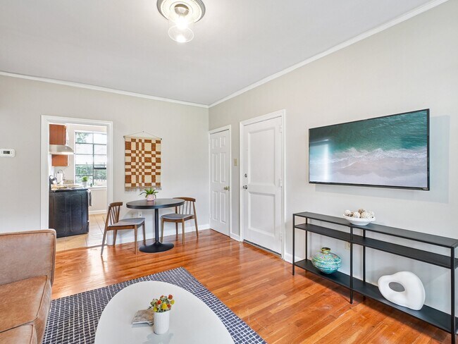 Floorplan - Cameron Court Apartments