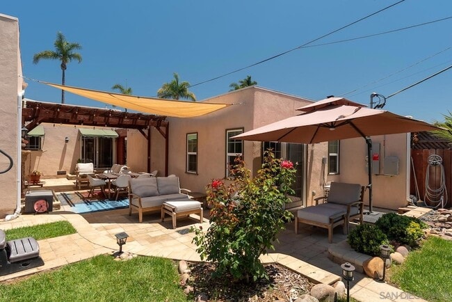 Building Photo - 4544 Kensington Dr