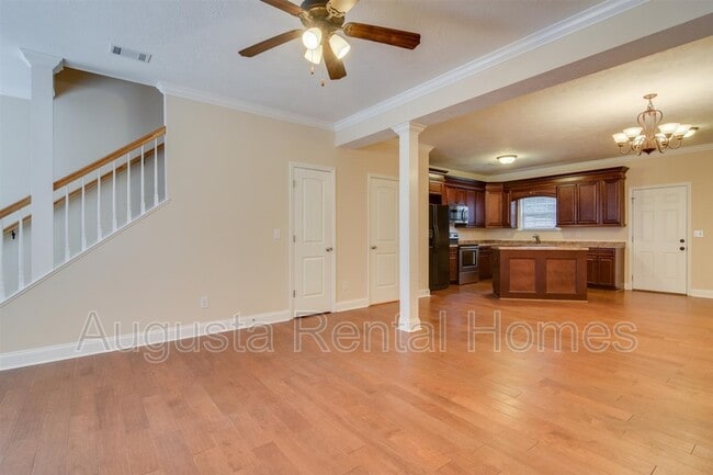 Building Photo - 141 Village Run
