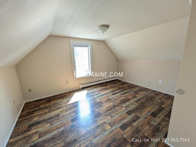 Building Photo - 12 Spring St