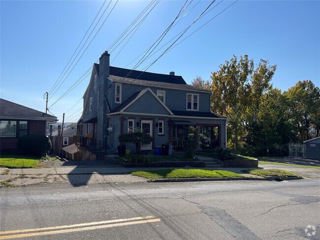 Building Photo - 2108 Watson Blvd
