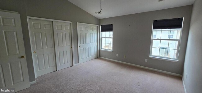 Building Photo - 2436 Old Farmhouse Ct