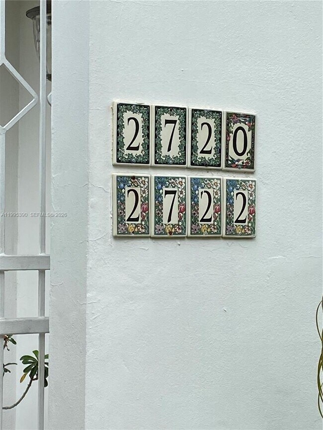 Building Photo - 2720 S Le Jeune Rd