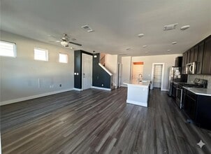 Building Photo - 7312 Acela Trl