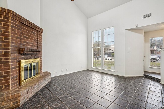 Building Photo - 6222 Candleview Ct