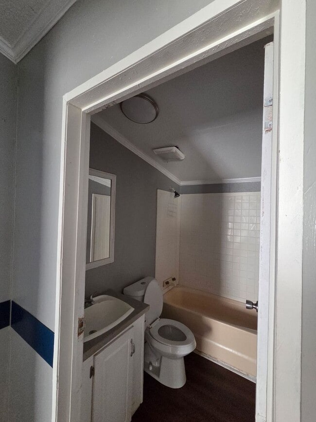 Building Photo - 3 Bed/2 Bath Mobile