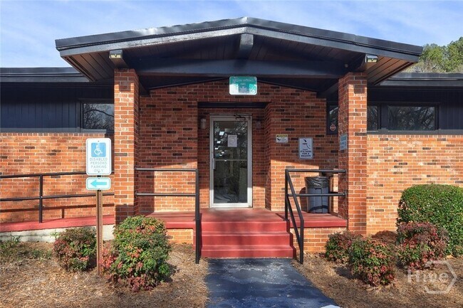 Building Photo - 333 Alcovy St