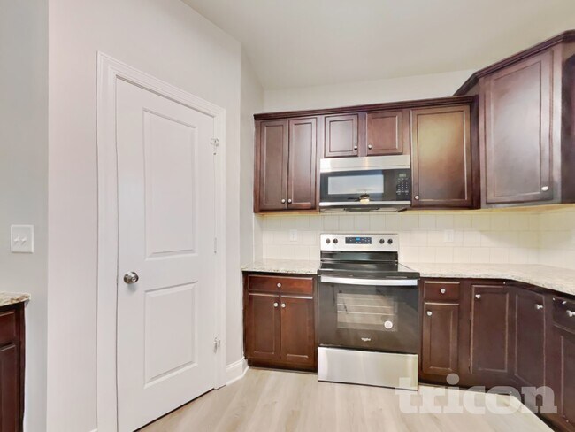 Building Photo - 232 Highcroft Cir