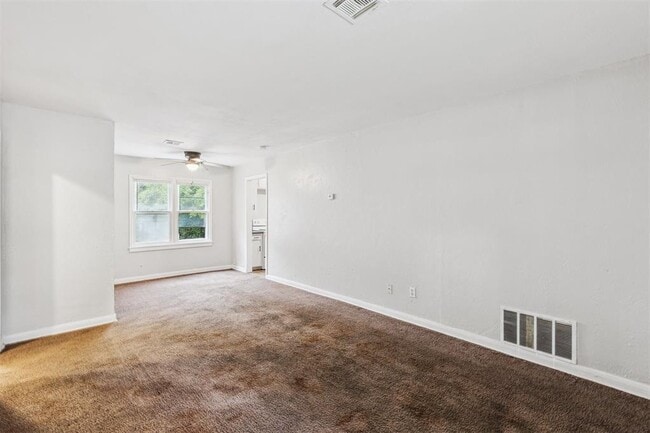 Building Photo - 306 W Mimosa Dr