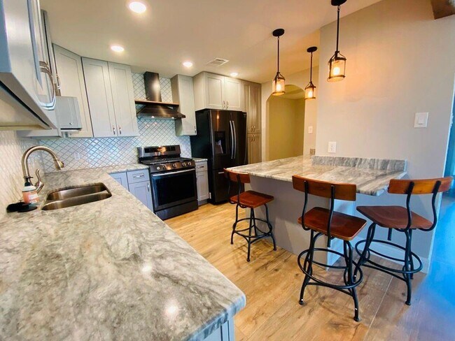 Building Photo - 13000 Pollard Dr