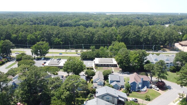 Building Photo - 1177 Treefern Dr