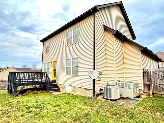 Building Photo - 1192 Meachem Dr