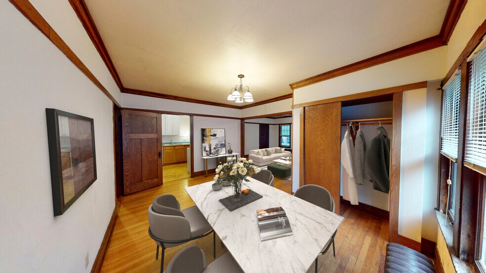 Building Photo - 1806 Kendall Ave