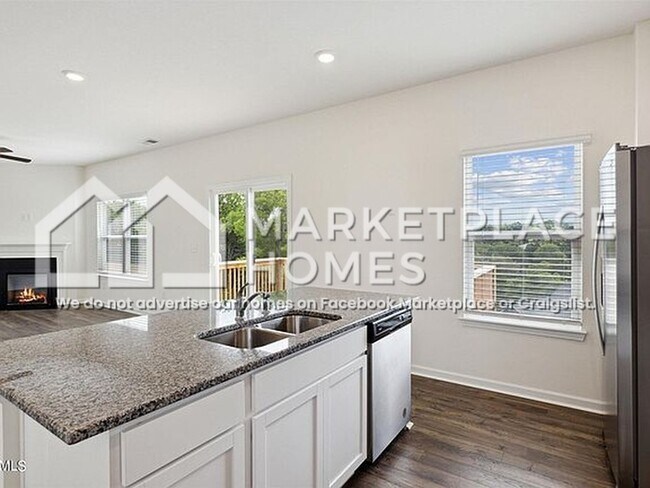 Building Photo - 1675 Pebblestone Ct