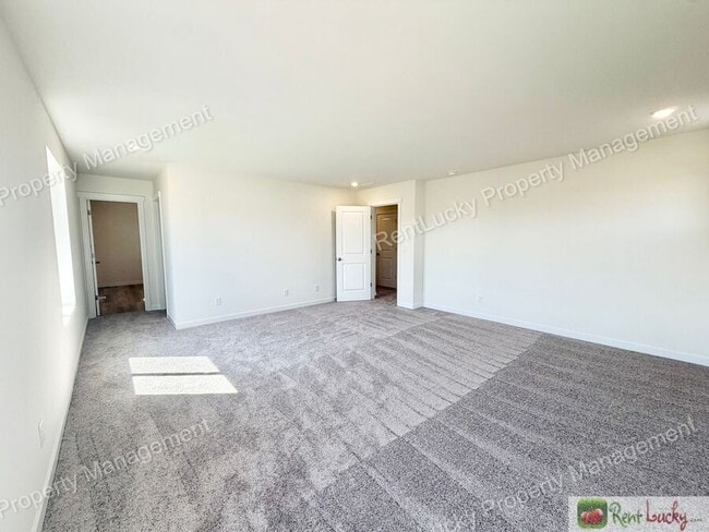 Building Photo - 17056 127th St E