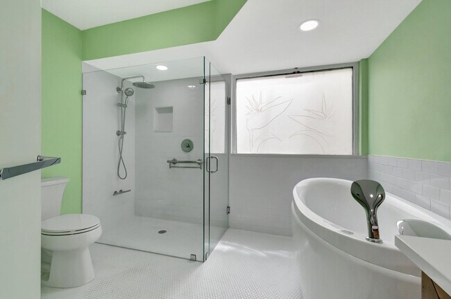 Building Photo - 7810 Villa Nova Dr