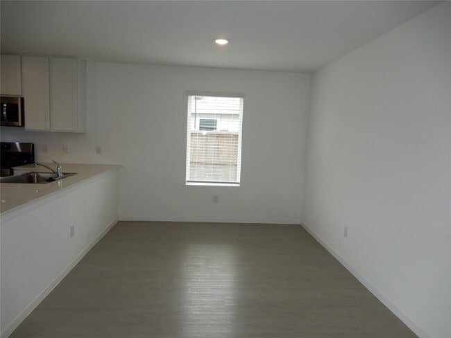 Building Photo - 21102 Trivento Dr