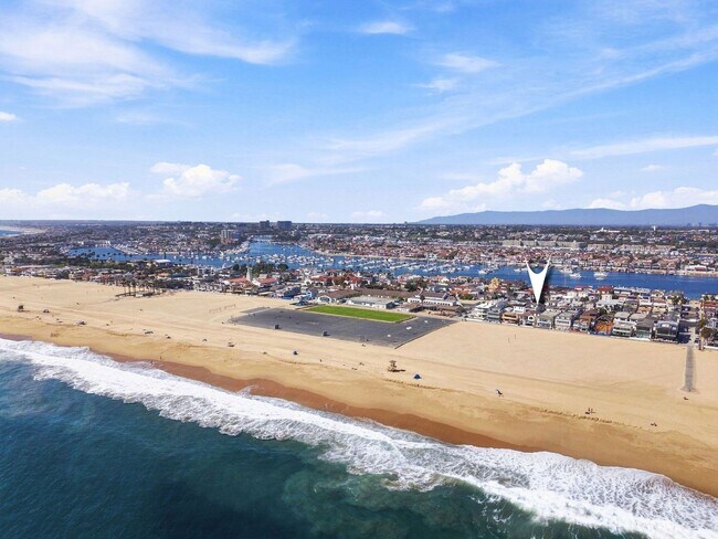 Building Photo - 1228 W Oceanfront