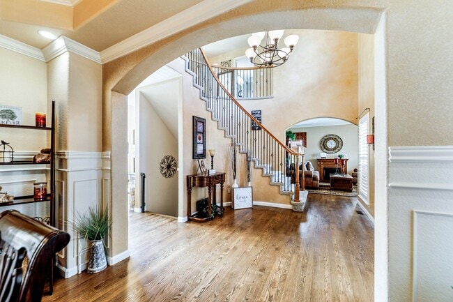 Building Photo - 3615 Oak Meadow Dr