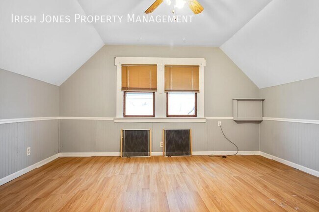 Building Photo - 194 Central Ave