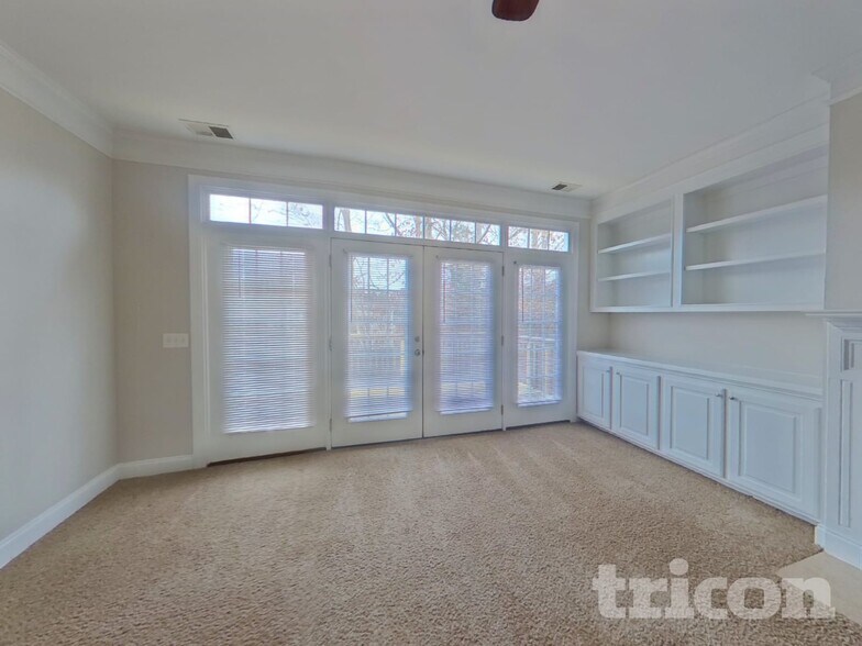 Building Photo - 167 Tanners Mill Rd