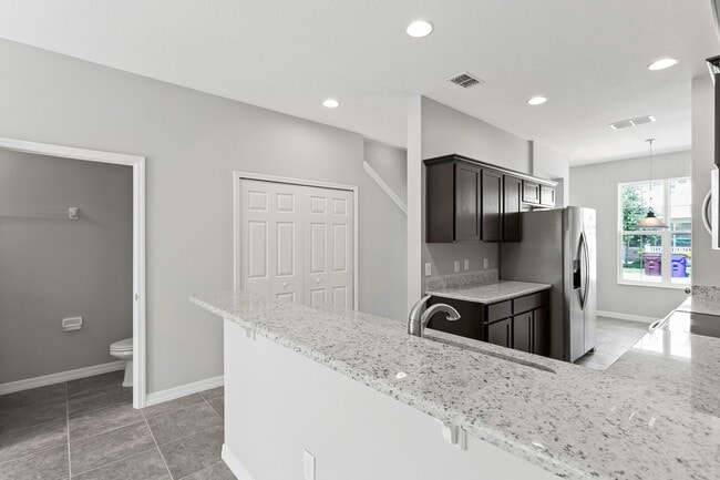 Building Photo - MOVE IN SPECIAL-4/2.5 Beautiful Energy Efficient Townhome in St. Cloud