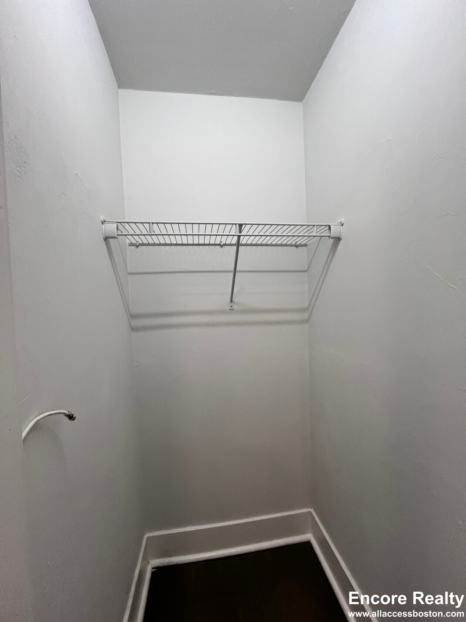 Building Photo - 111 Park Dr