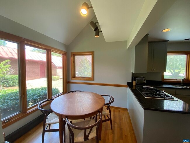 Building Photo - 2525 Ridge Rd