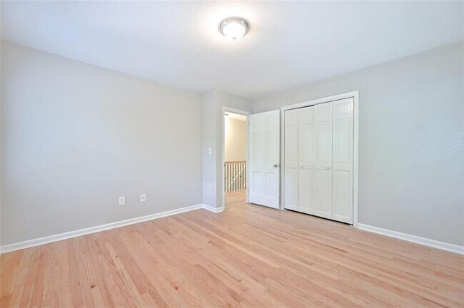 Building Photo - 4377 Vintage Ln