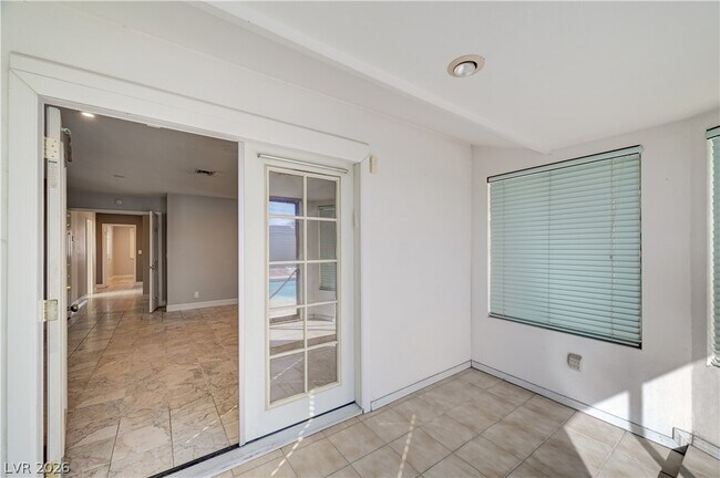 Building Photo - 6635 Costa Brava Rd