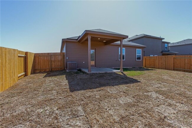 Building Photo - 520 Republic Dr