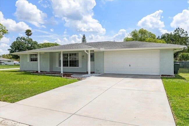 Primary Photo - 7751 Cherrytree Ln
