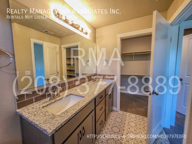 Building Photo - Brand New Luxury 4 Bedroom Townhome in Wes...
